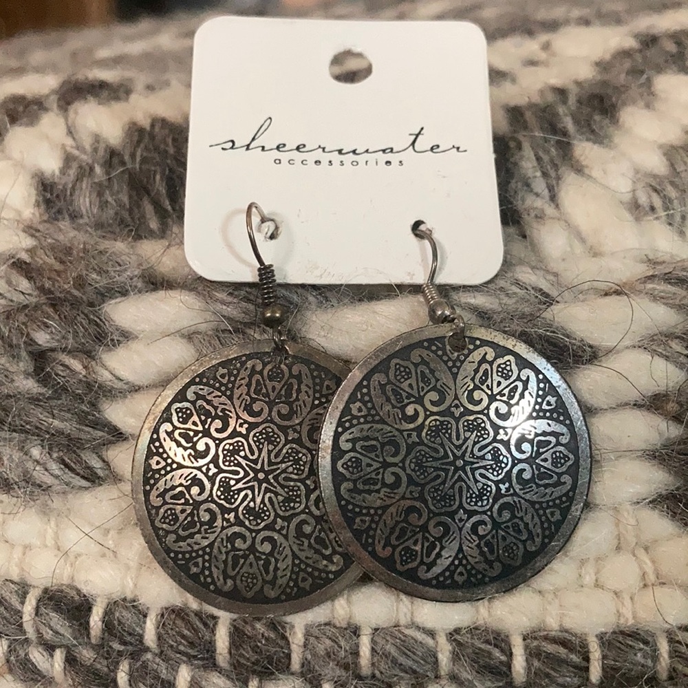 NWT dangly earrings